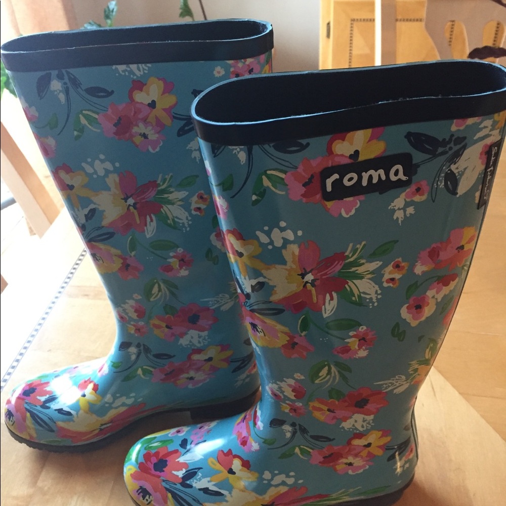 Roma floral rubber boots